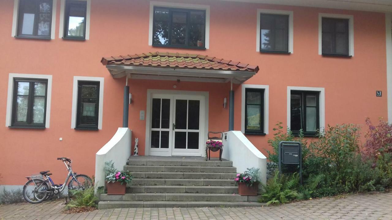 Fewo 2 Ferienwohnung Waren Mueritz - Haus Buchen Am Tiefwarensee - 2 Zi Zewnętrze zdjęcie